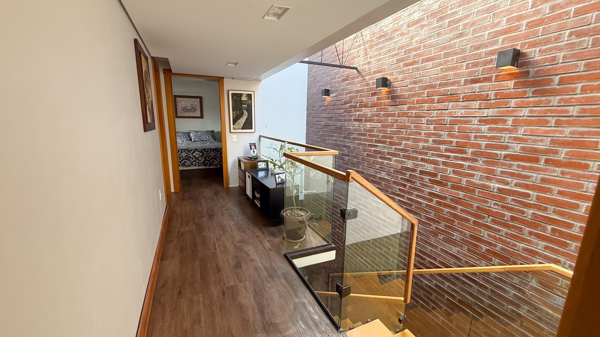 Casa com linda arquitetura | Jardim Europa | 4 quartos | Área Gourmet — foto 39
