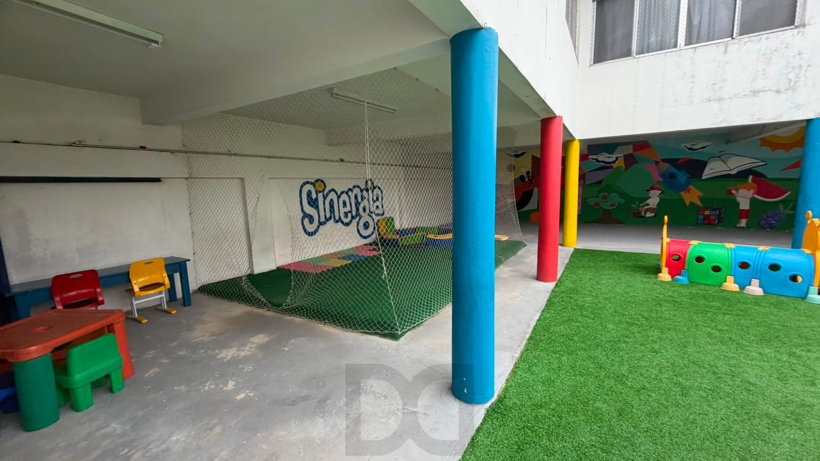 CASA COMERCIAL NO BAIRRO JARDIM LINDÓIA COM MAIS DE 300m² — foto 10