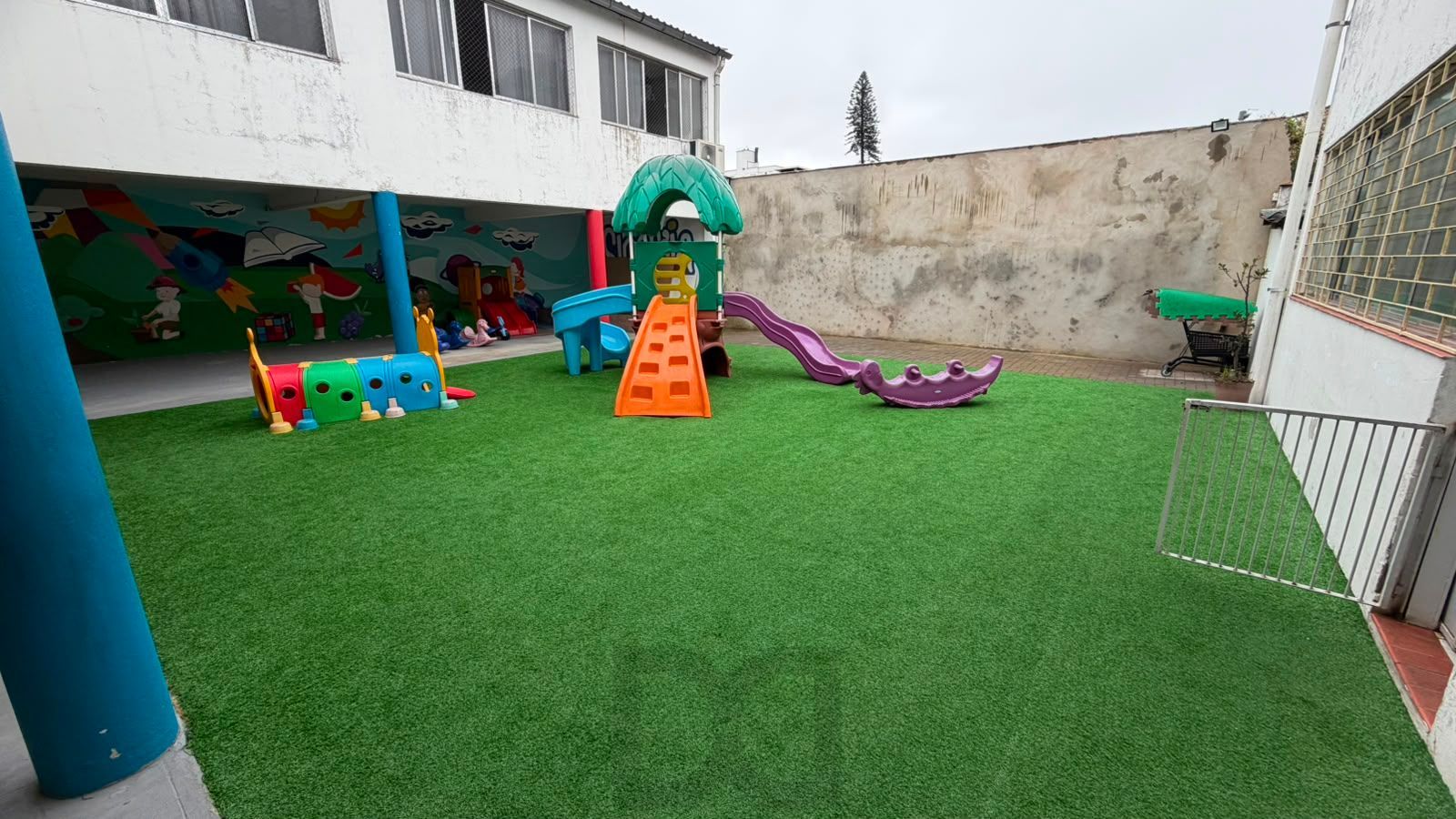 CASA COMERCIAL NO BAIRRO JARDIM LINDÓIA COM MAIS DE 300m² — foto 11