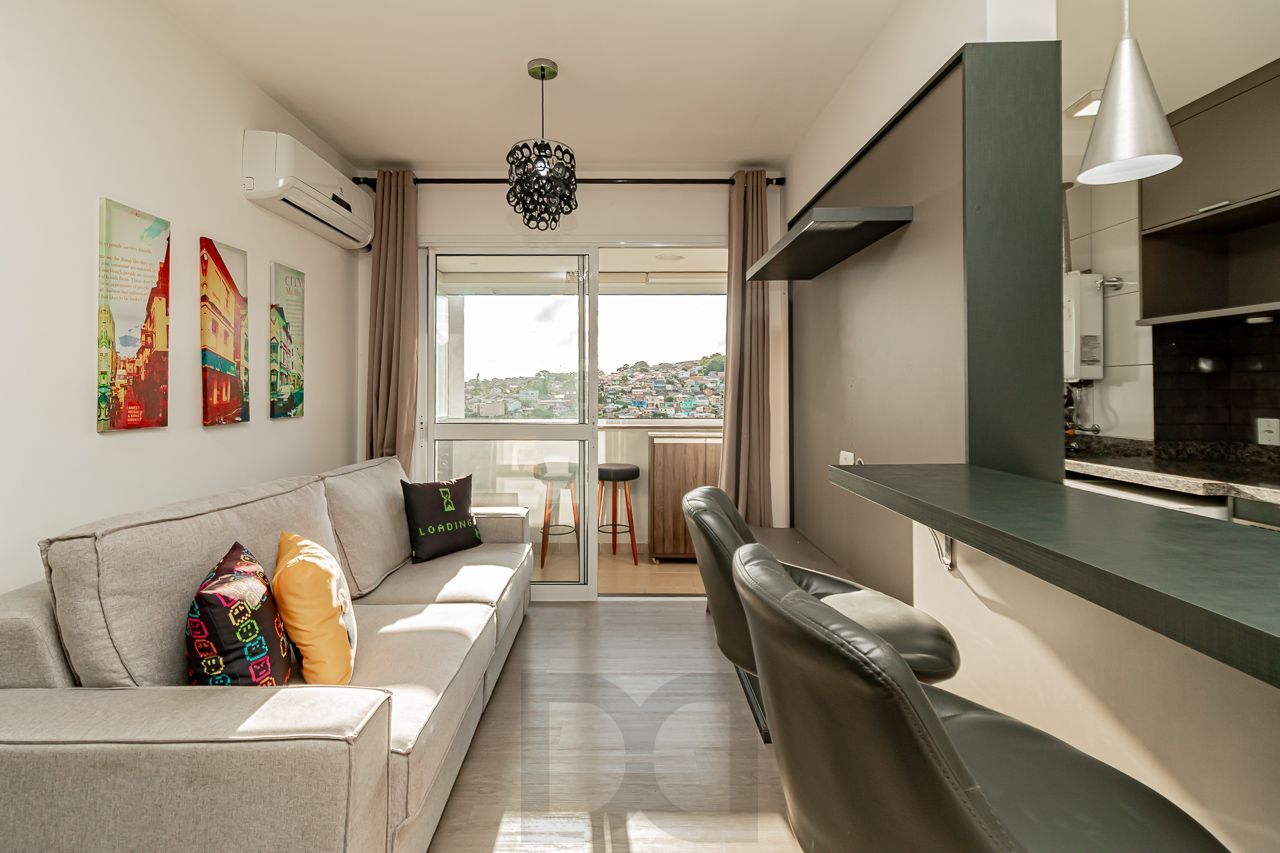 APARTAMENTO EM CONDOMINIO CLUBE 2 DORMITORIOS, 1 SUITE, COM VAGA ESCRITURADA; — foto 1