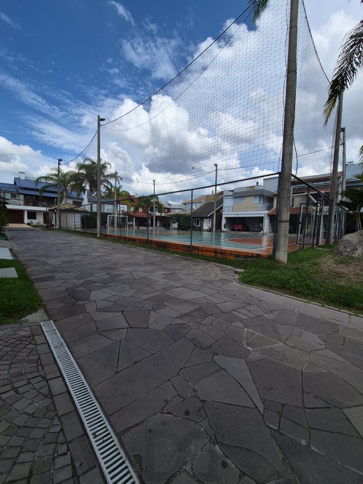 CASA EM CONDOMINIO FECHADO — foto 35