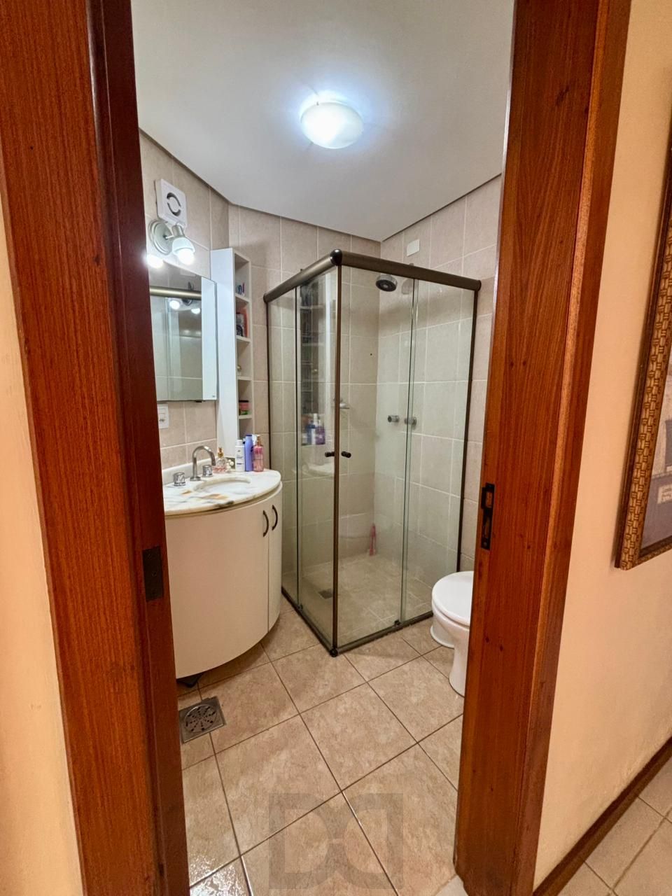 Apartamento com 01 dormitório com 01 vaga de garagem escriturada — foto 9