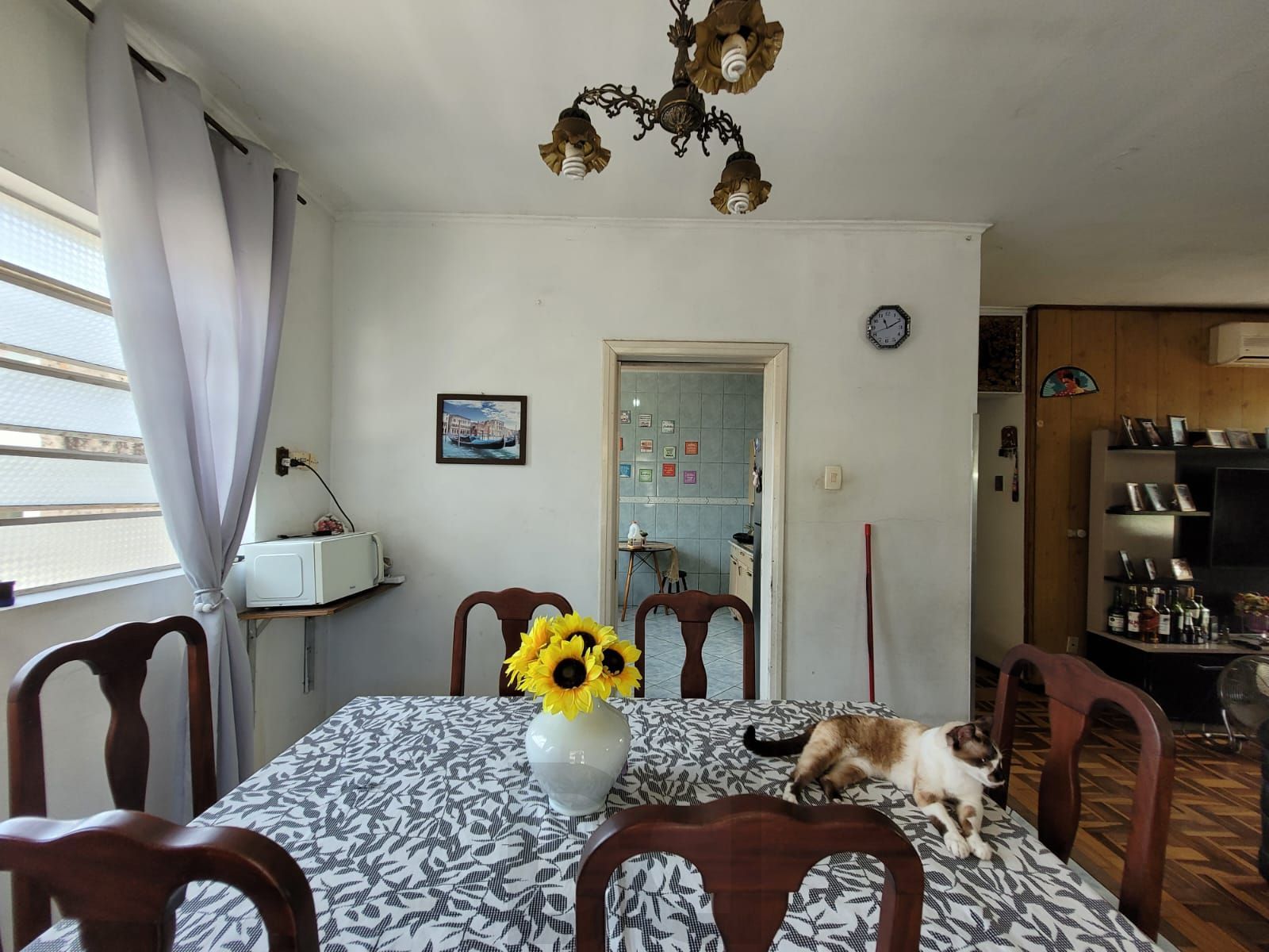 Casa térrea com garagem no subsolo e anexo — foto 16