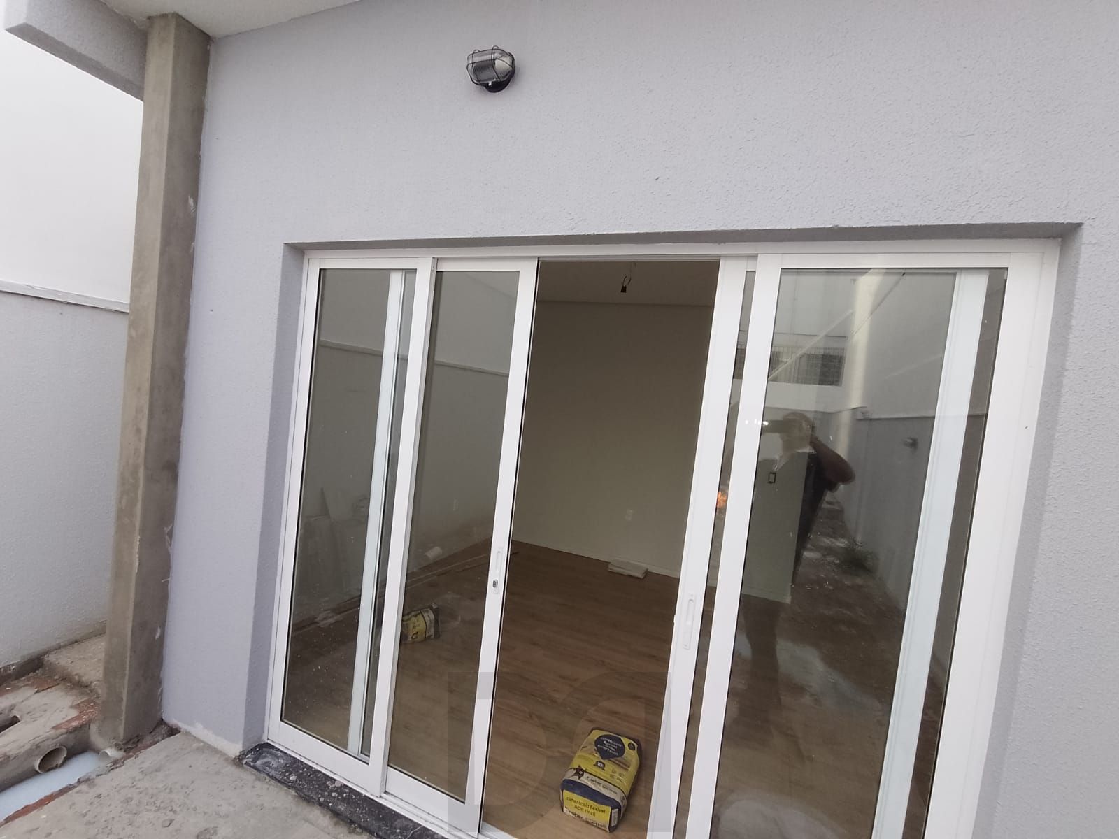 Belíssima casa de 4 dormitórios com 01 suíte com 2 vagas na Chácara das Pedras — foto 29