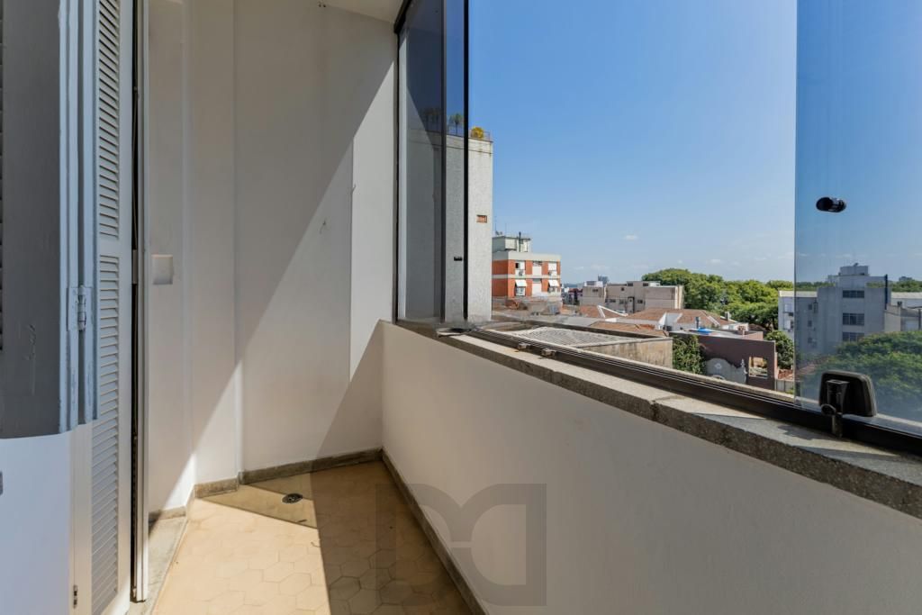 Apartamento com 03 dormitórios com 01 vaga de garagem escriturada sub solo — foto 9