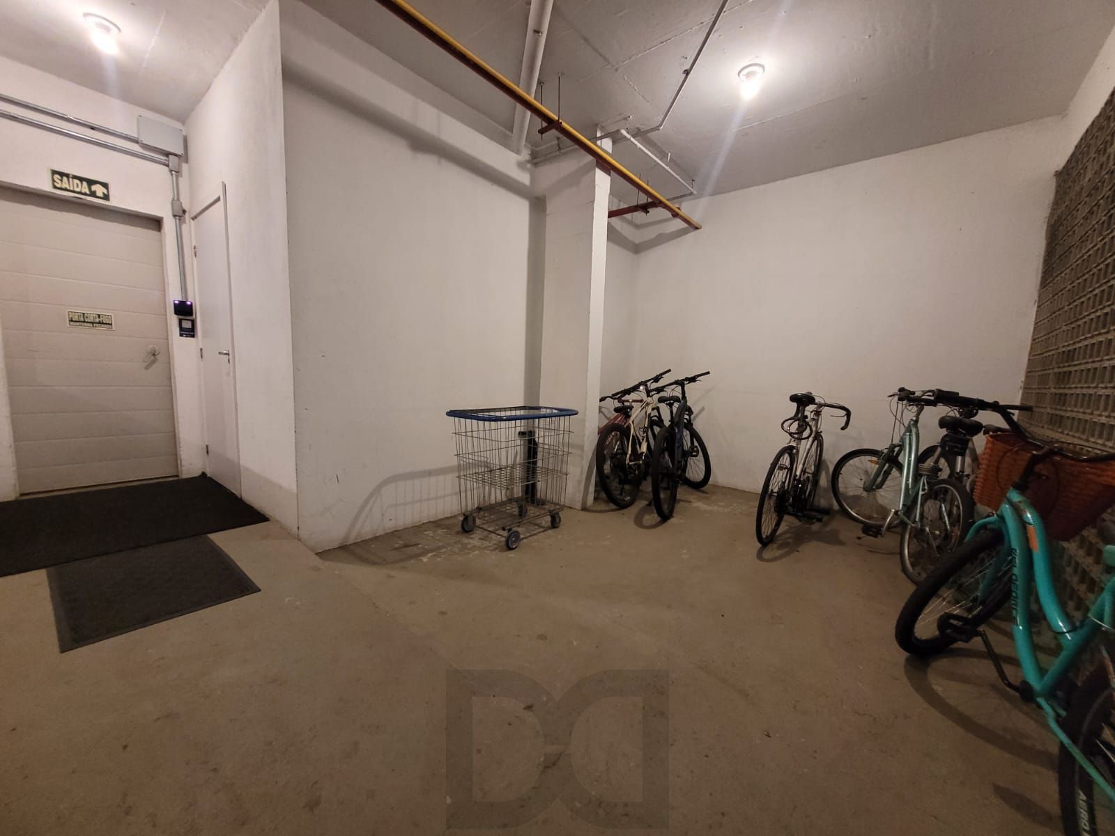 Apartamento com 2 Dormitórios e 1 Suíte, 2 Vagas, próximo ao colégio Dom Bosco — foto 25