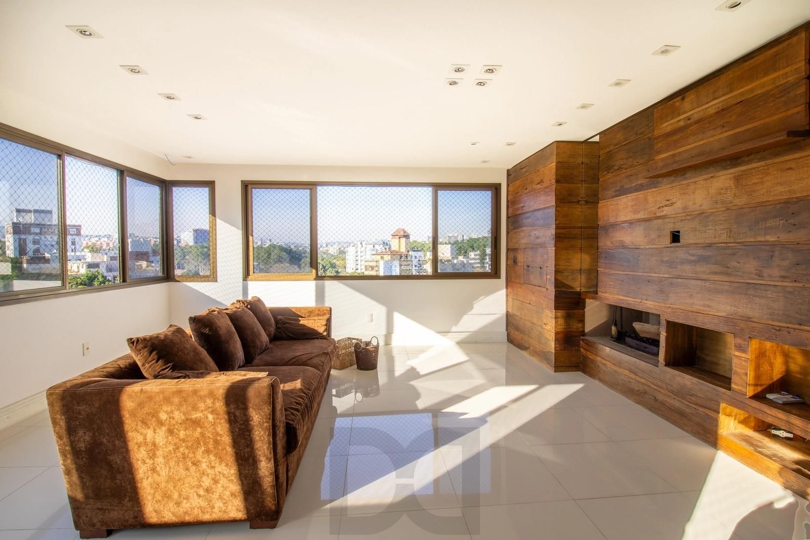 Apartamento 3 dormitórios no Passo D'Areia — foto 1