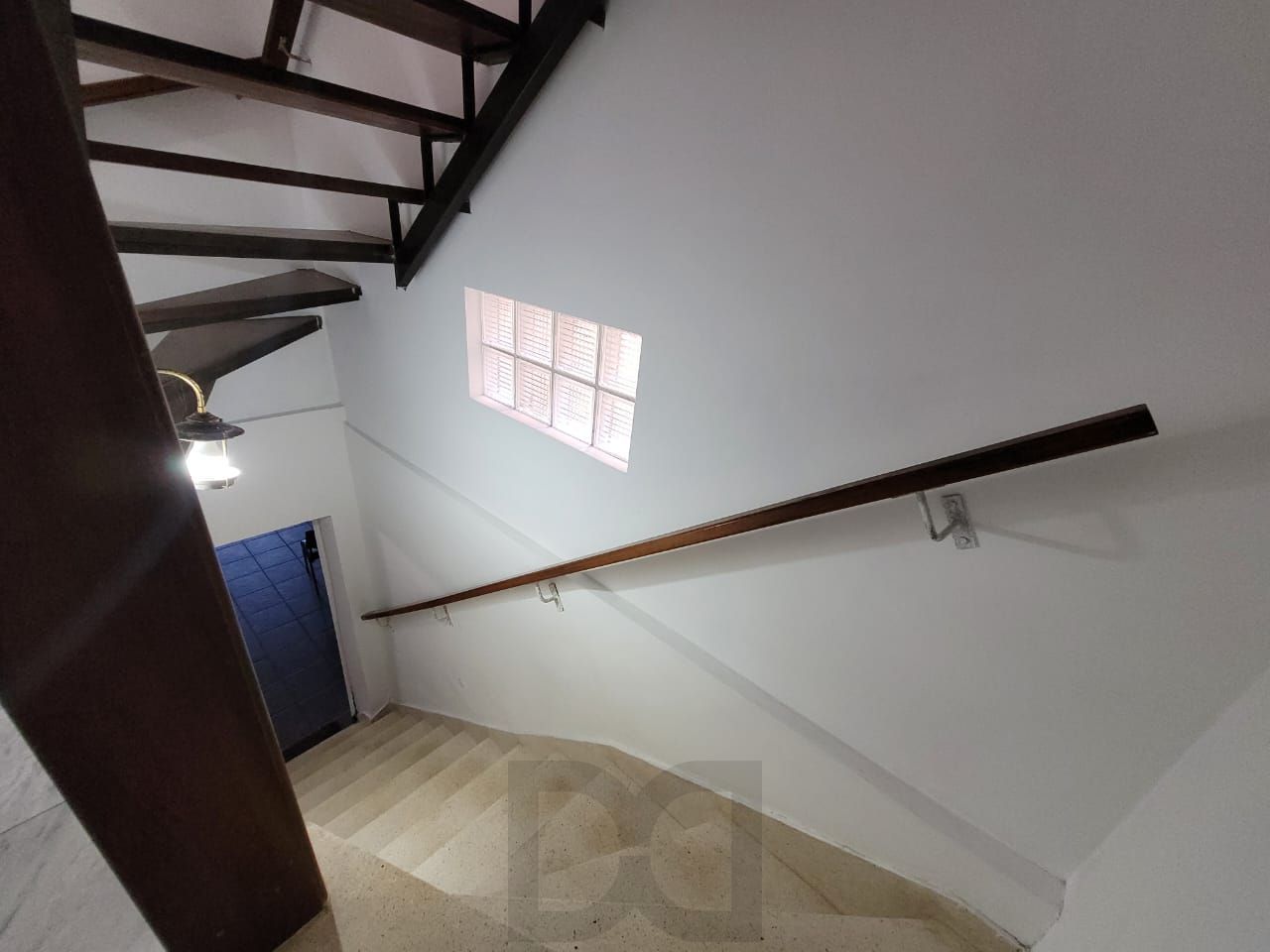 Casa térrea com 04 quartos e com 04 vagas de garagem — foto 24