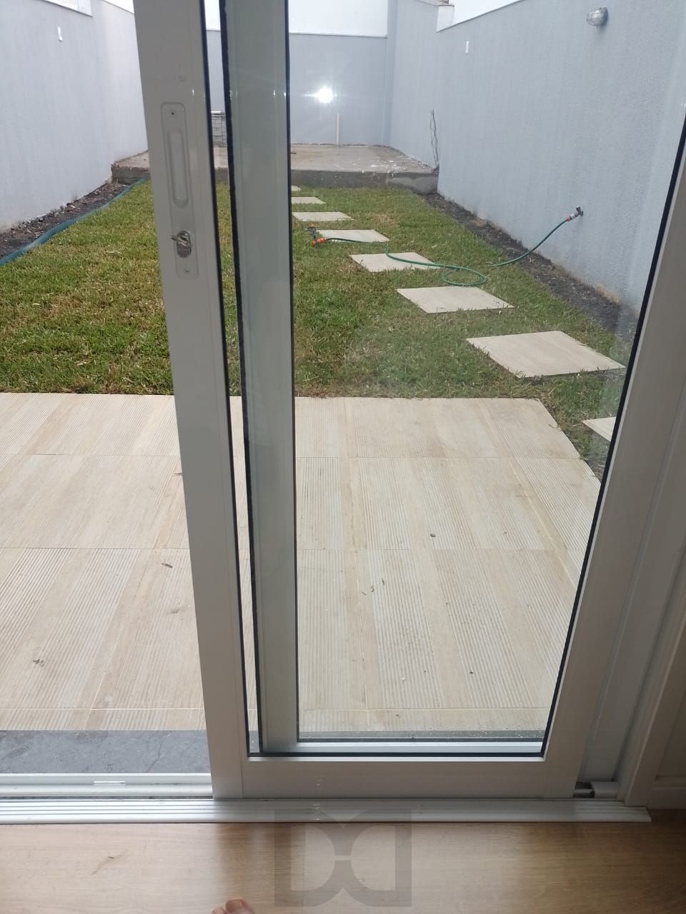Belíssima casa de 4 dormitórios com 01 suíte com 2 vagas na Chácara das Pedras — foto 30