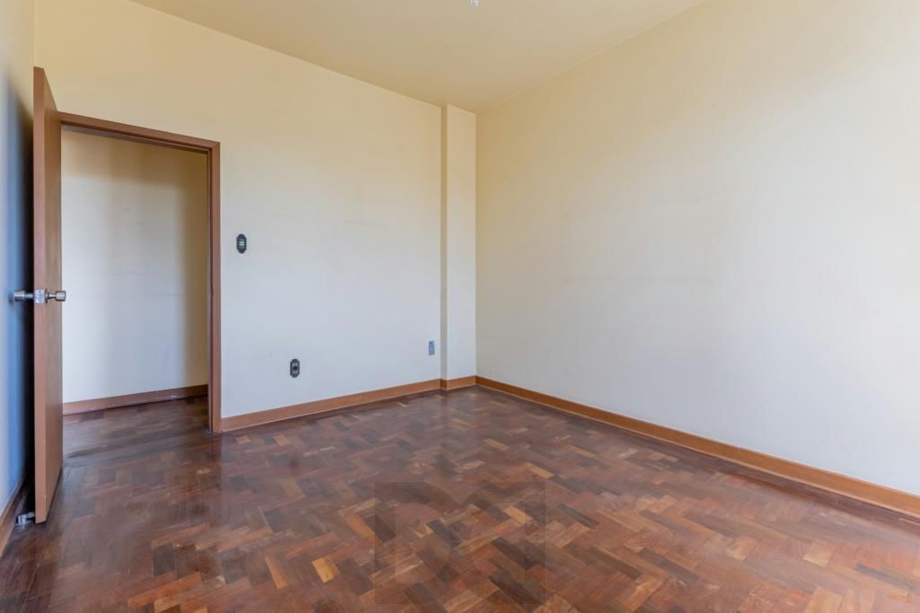 Apartamento com 03 dormitórios com 01 vaga de garagem escriturada sub solo — foto 13