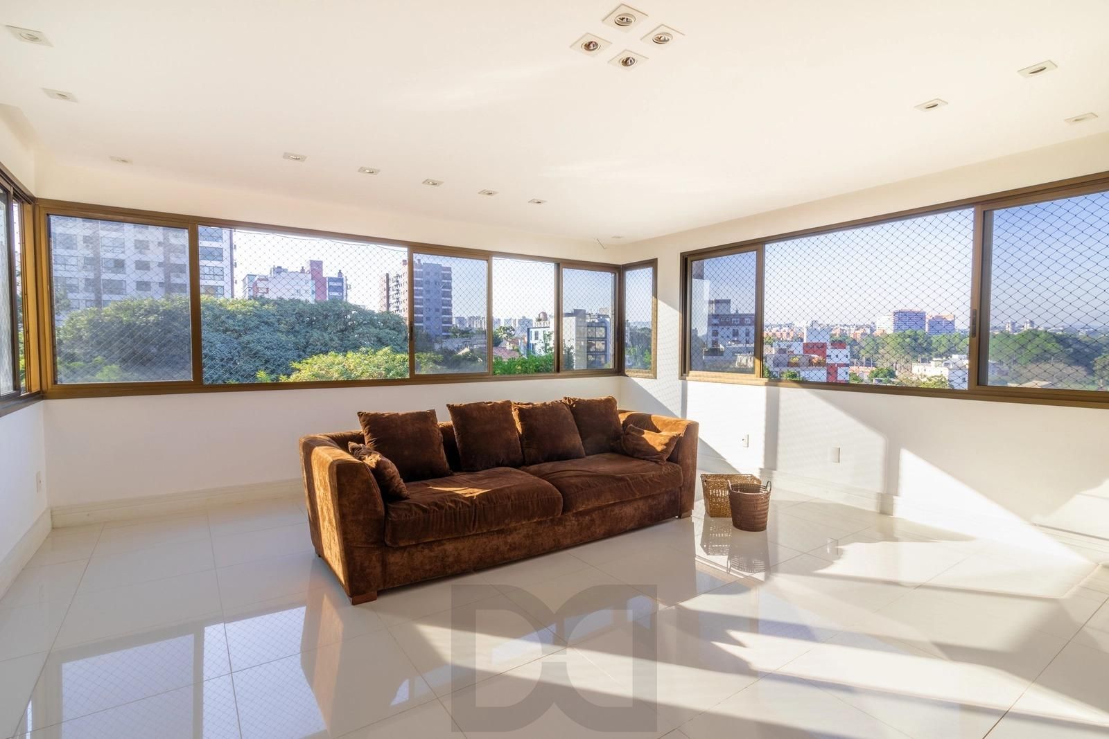 Apartamento 3 dormitórios no Passo D'Areia — foto 2
