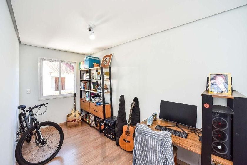 Belíssima casa de 4 dormitórios com 01 suíte com 2 vagas na Chácara das Pedras — foto 10