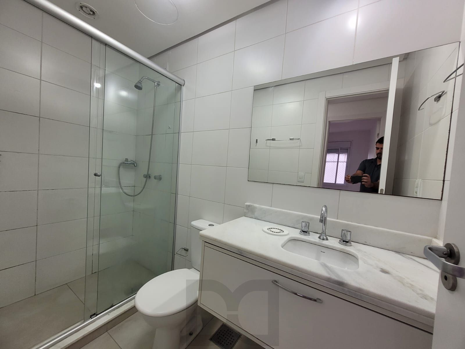 Apartamento com 2 Dormitórios e 1 Suíte, 2 Vagas, próximo ao colégio Dom Bosco — foto 12