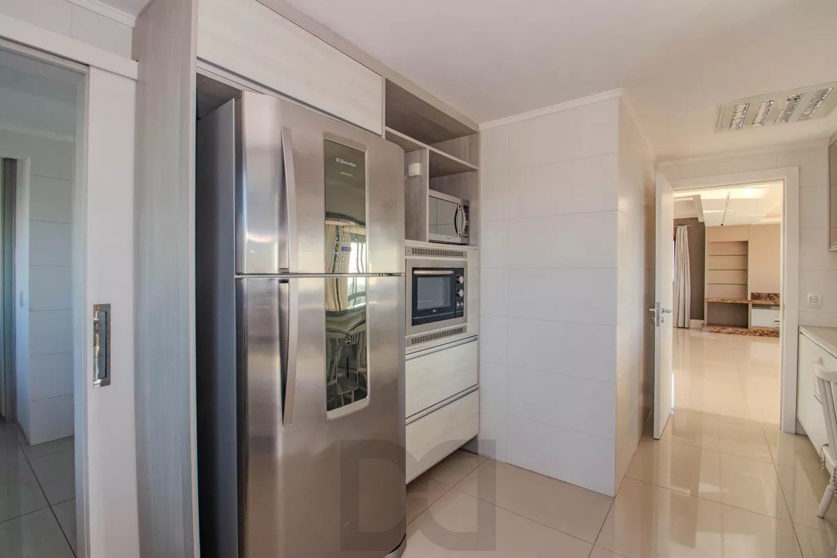 Apartamento com 03 dormitórios com suite, 04 vagas de garagem — foto 10