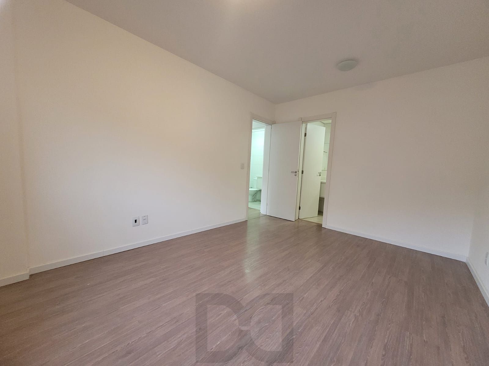 Apartamento com 2 Dormitórios e 1 Suíte, 2 Vagas, próximo ao colégio Dom Bosco — foto 15