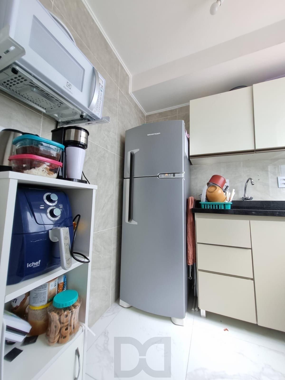 Vende apartamento semimobiliado no bairro Passo da Areia — foto 6
