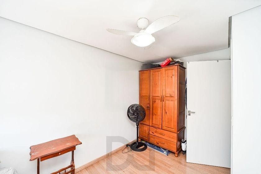Belíssima casa de 4 dormitórios com 01 suíte com 2 vagas na Chácara das Pedras — foto 22