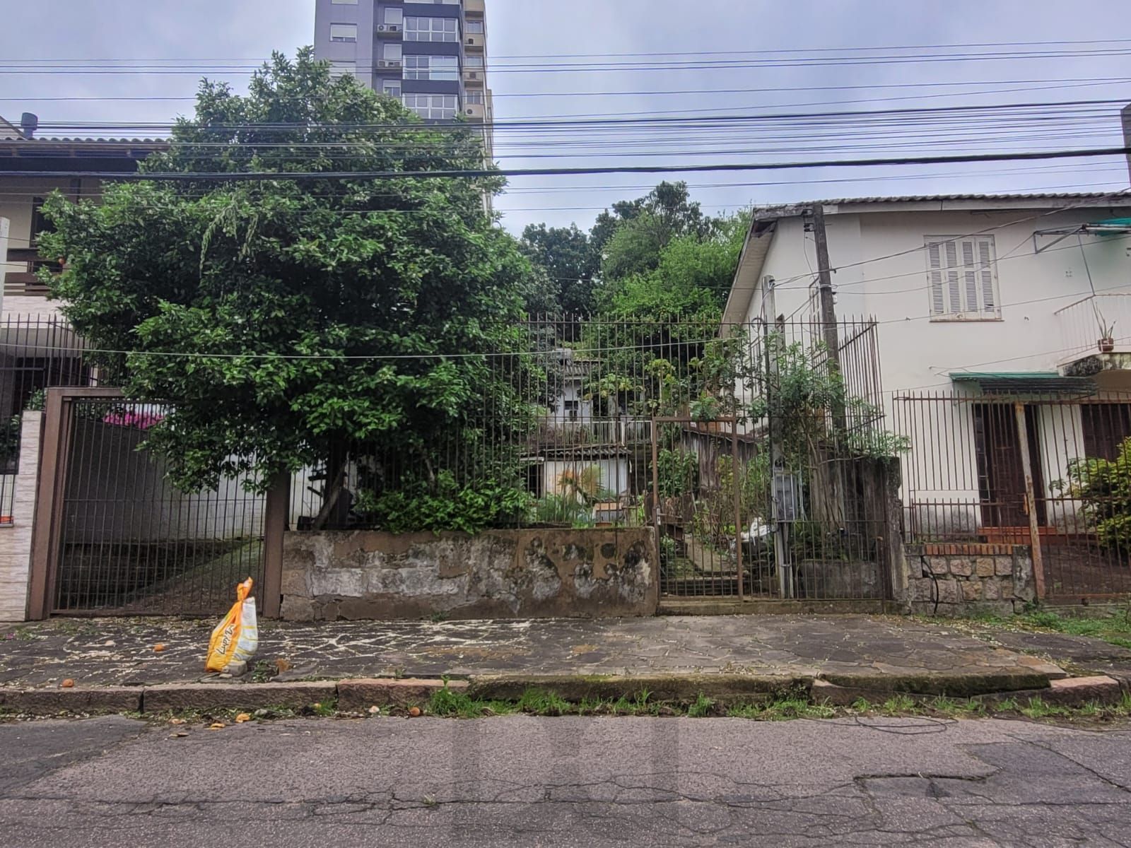 Terreno com 330 m2 — foto 2