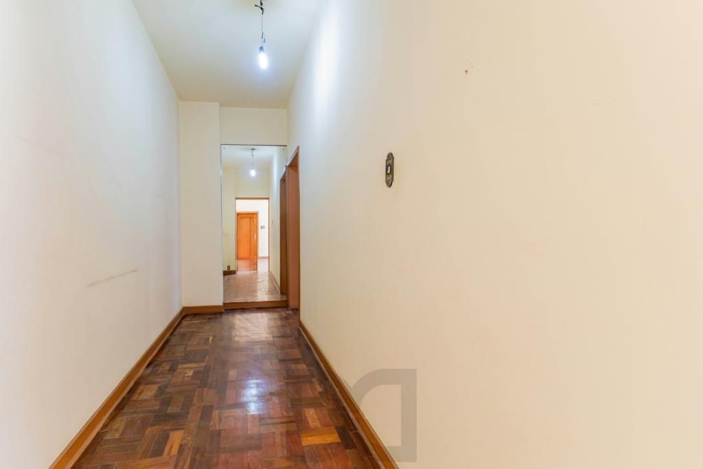 Apartamento com 03 dormitórios com 01 vaga de garagem escriturada sub solo — foto 5