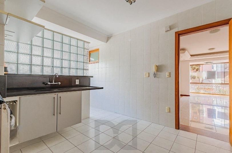 Apartamento com 03 dormitórios , 01 suíte e 02 vagas de garagem — foto 7