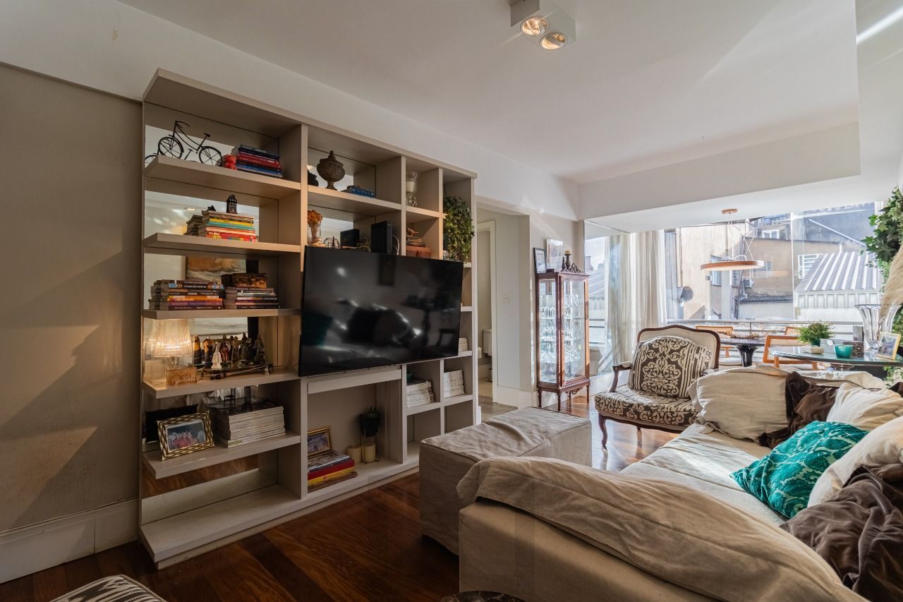 Apartamento de 2 dormitórios à venda na Rua Coronel Bordini - bairro Auxiliadora — foto 6