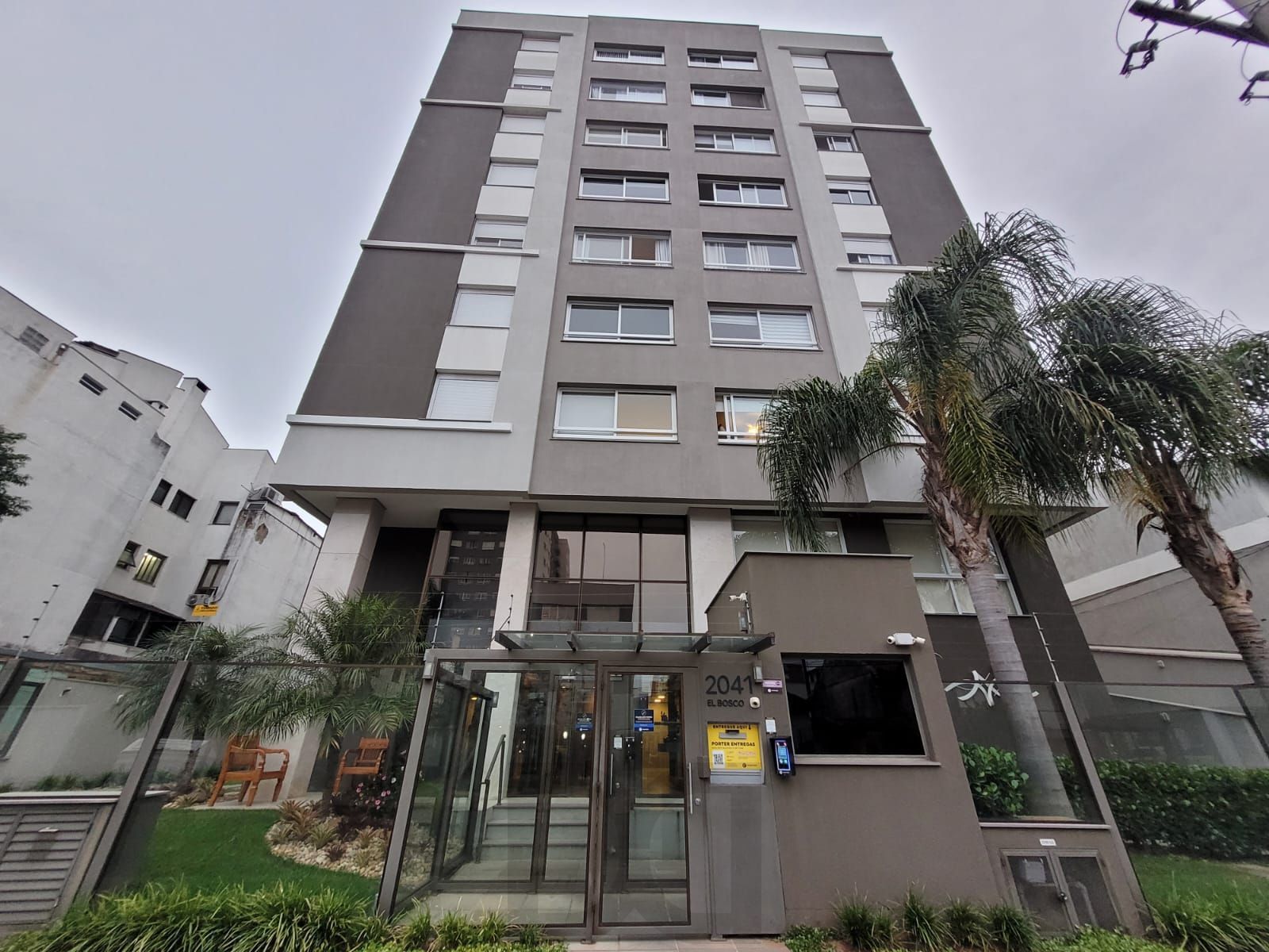 Apartamento com 2 Dormitórios e 1 Suíte, 2 Vagas, próximo ao colégio Dom Bosco — foto 17