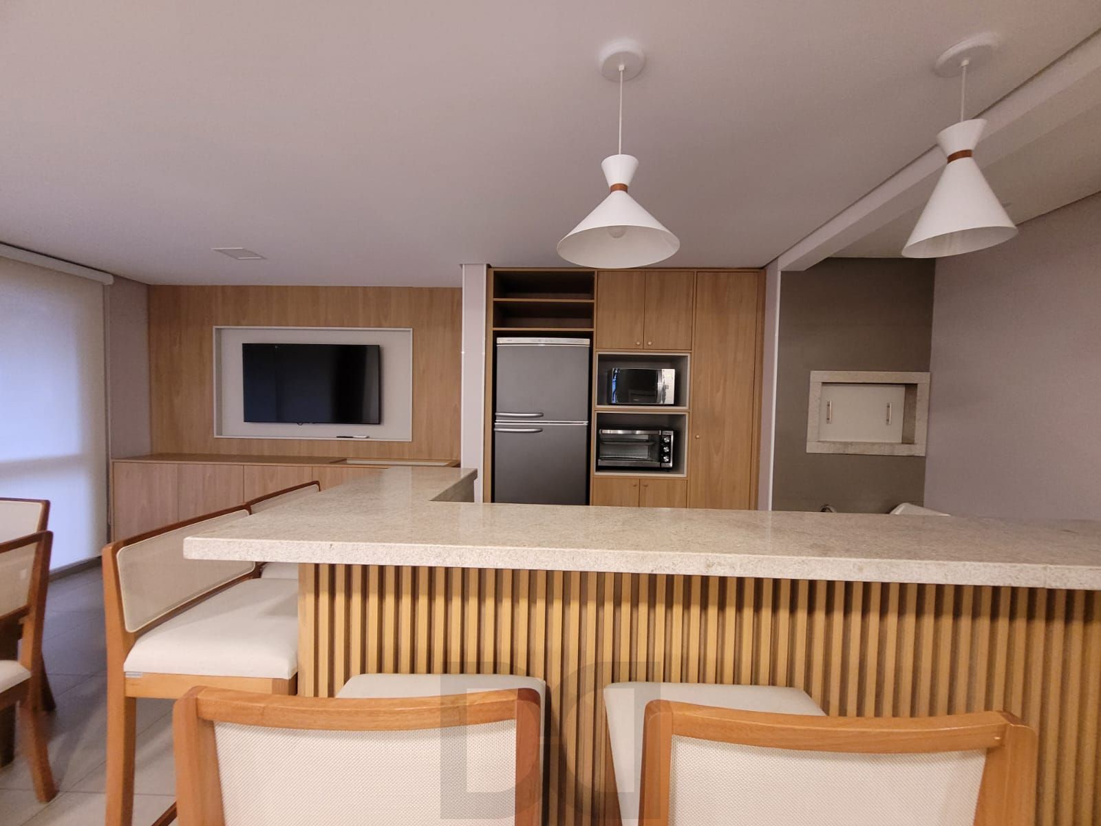 Apartamento com 2 Dormitórios e 1 Suíte, 2 Vagas, próximo ao colégio Dom Bosco — foto 19
