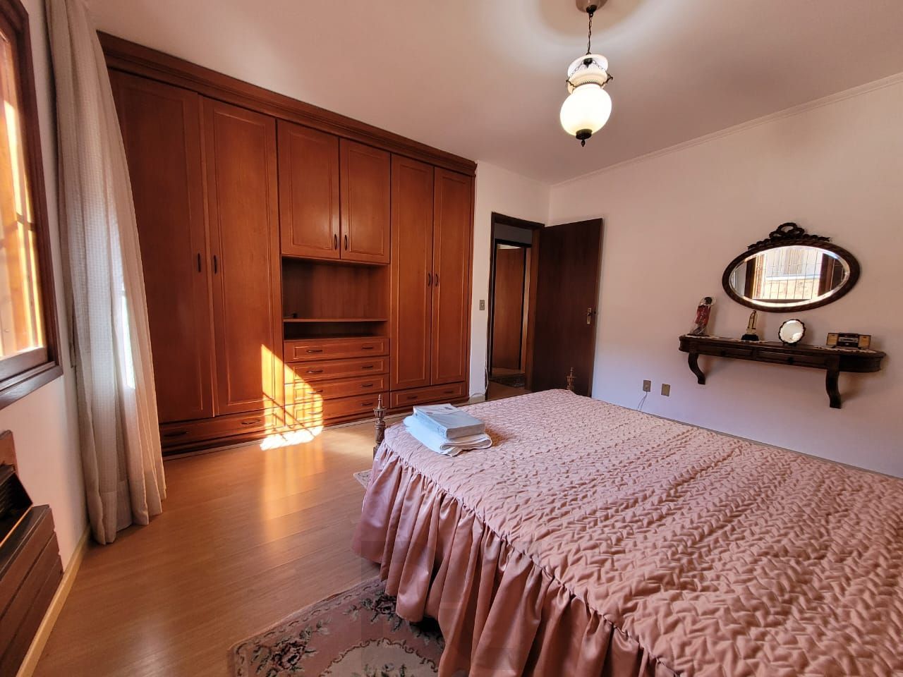 Casa térrea com 04 quartos e com 04 vagas de garagem — foto 12