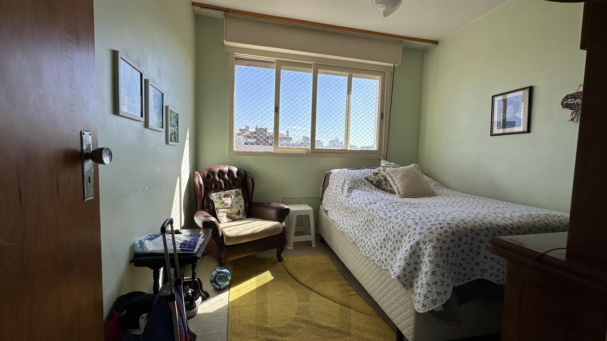 Apartamento com 2 dormitórios, dependência, elevador e vaga coberta na Mariland — foto 15