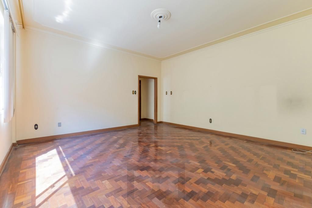 Apartamento com 03 dormitórios com 01 vaga de garagem escriturada sub solo — foto 4