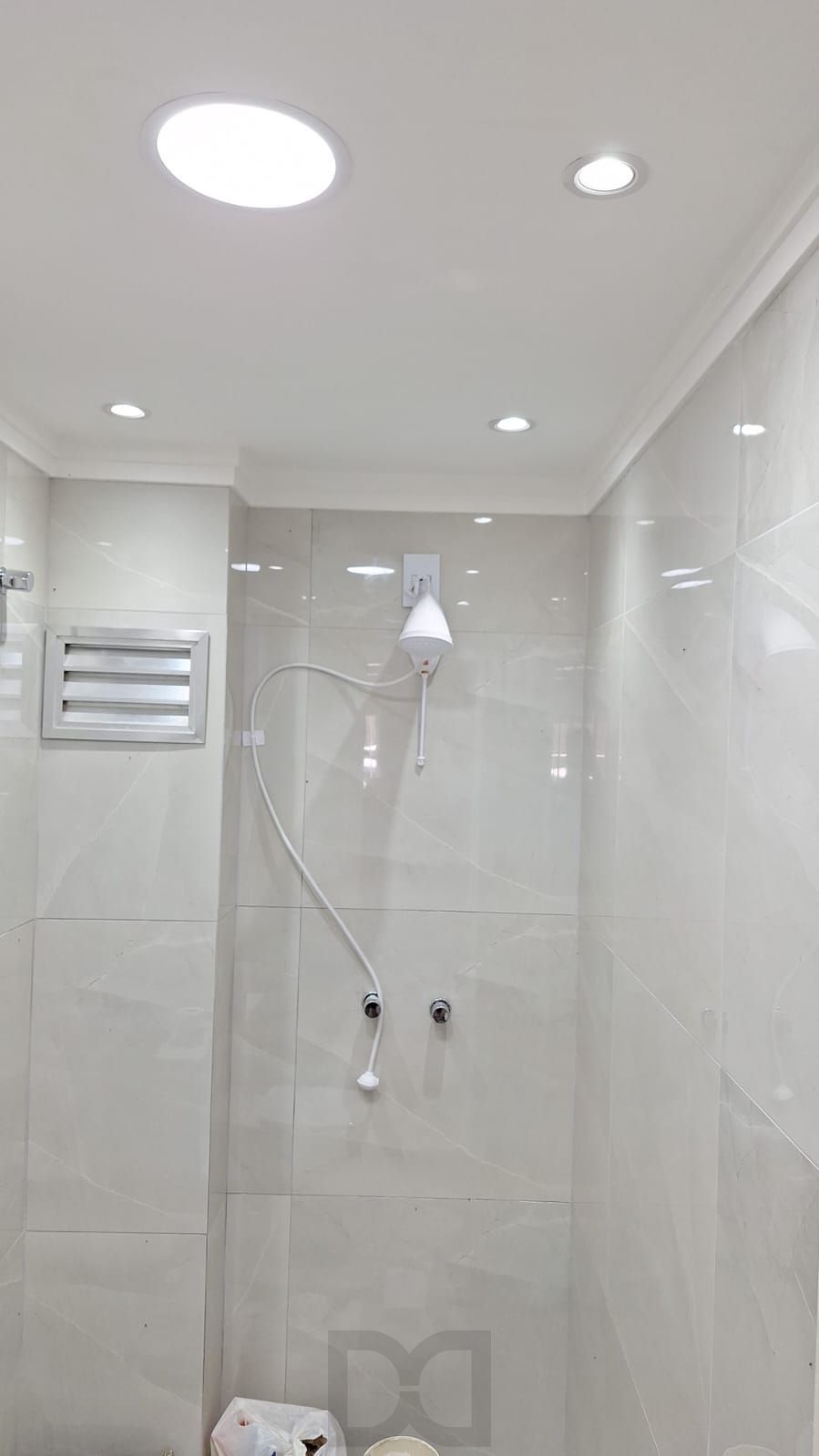 Apartamento 02 dormitórios com vaga de garagem escriturada descoberta — foto 13