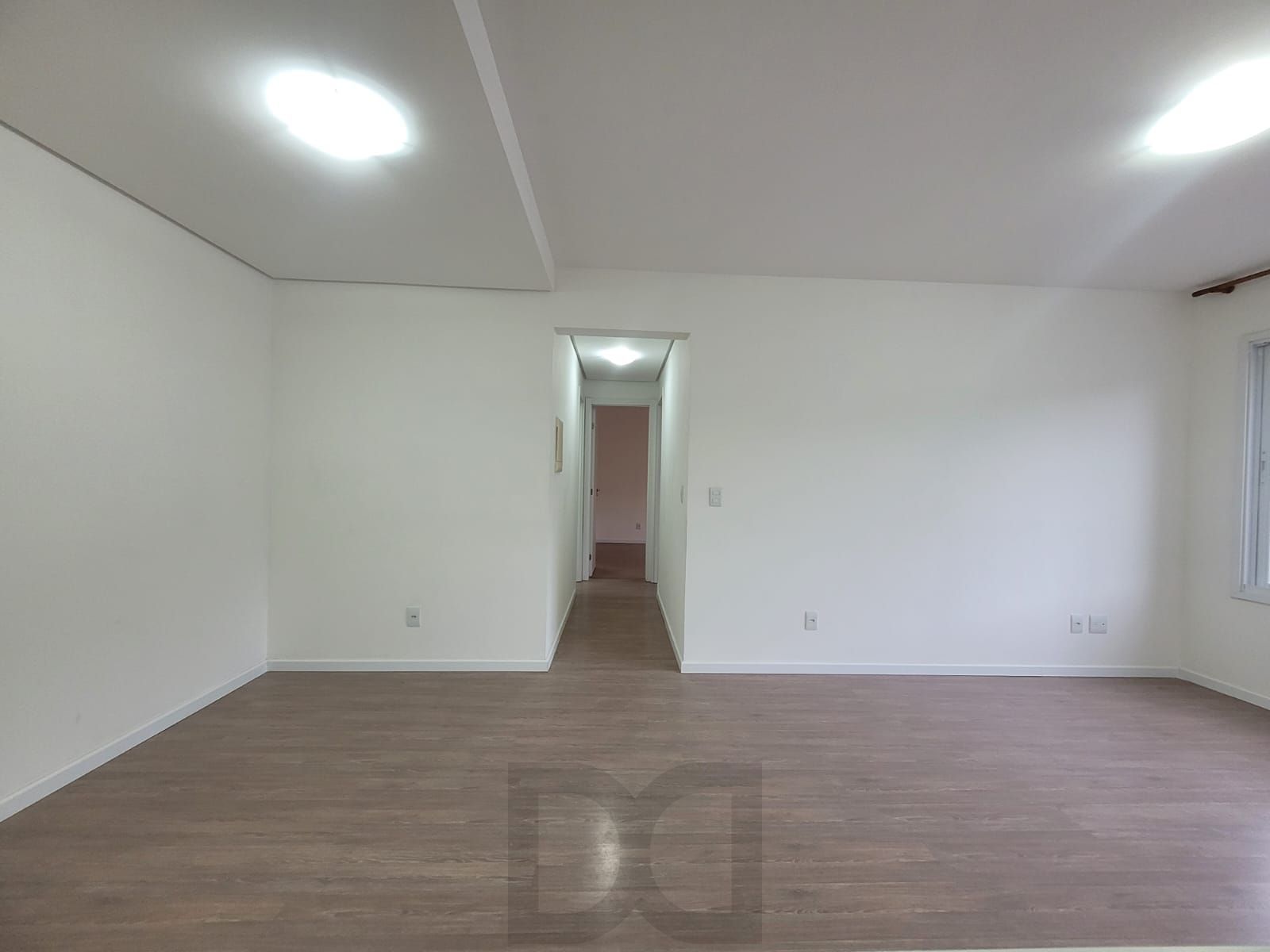 Apartamento com 2 Dormitórios e 1 Suíte, 2 Vagas, próximo ao colégio Dom Bosco — foto 8