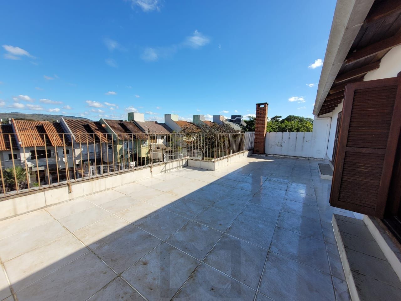 Casa térrea com 04 quartos e com 04 vagas de garagem — foto 26
