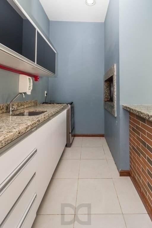 Apartamento 02 dormitórios com garagem escriturada no Bairro Ipanema — foto 7