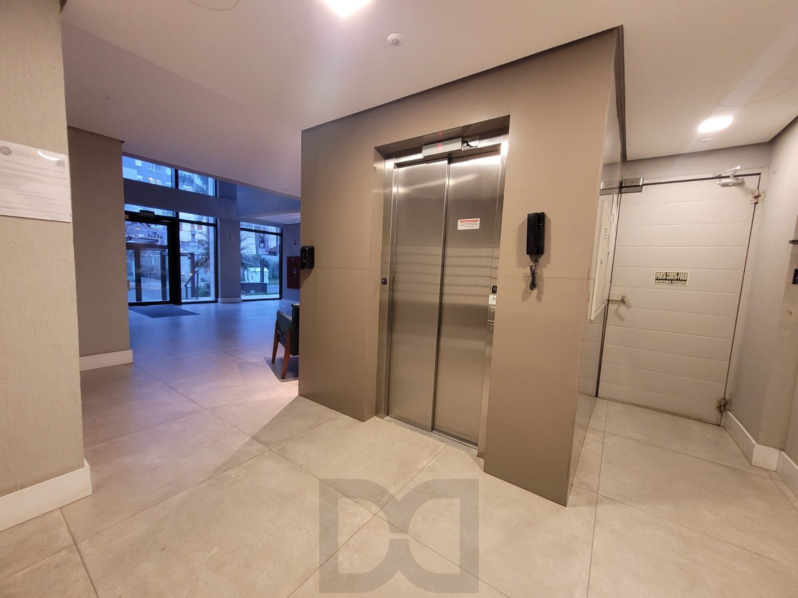 Apartamento com 2 Dormitórios e 1 Suíte, 2 Vagas, próximo ao colégio Dom Bosco — foto 27