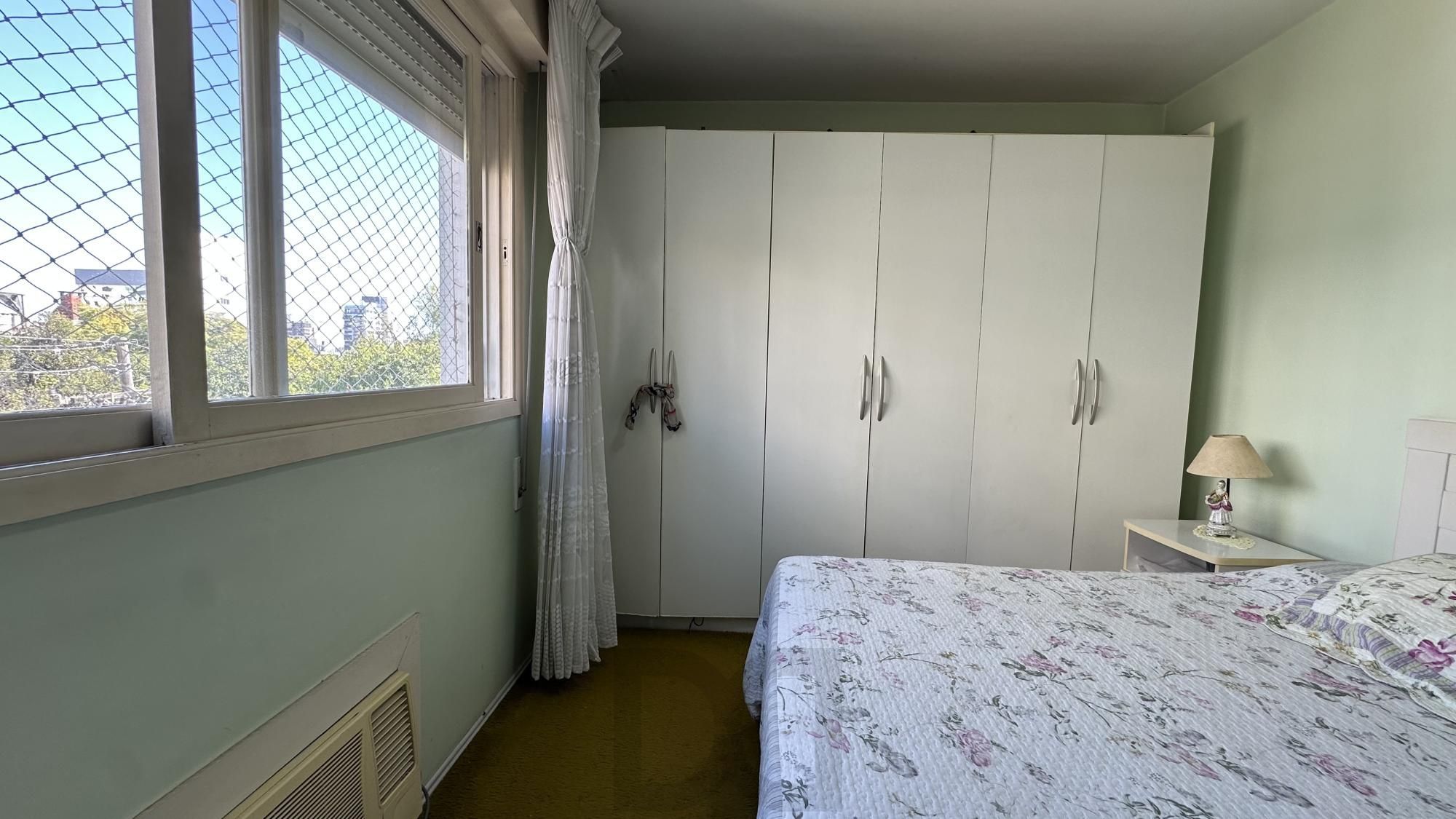 Apartamento com 2 dormitórios, dependência, elevador e vaga coberta na Mariland — foto 13