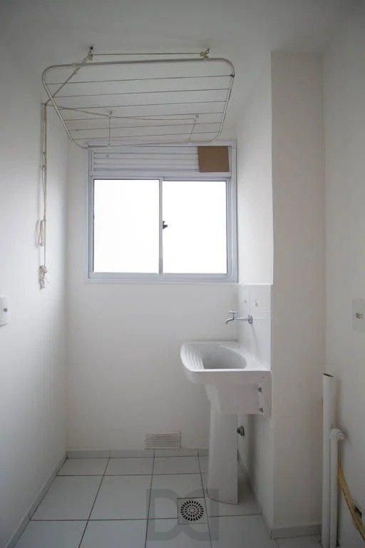 Apartamento 02 dormitórios com garagem escriturada no Bairro Ipanema — foto 12