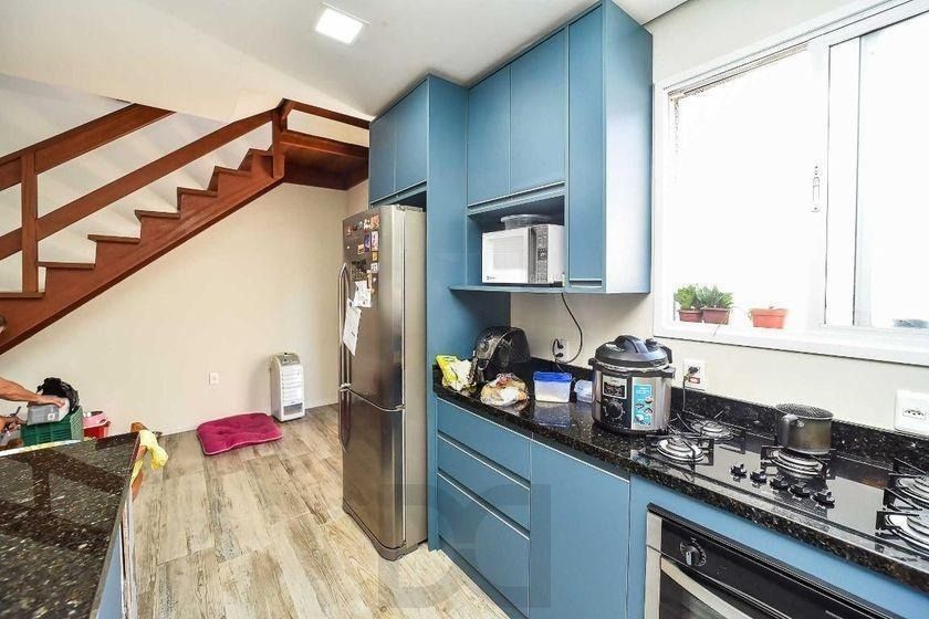 Belíssima casa de 4 dormitórios com 01 suíte com 2 vagas na Chácara das Pedras — foto 26