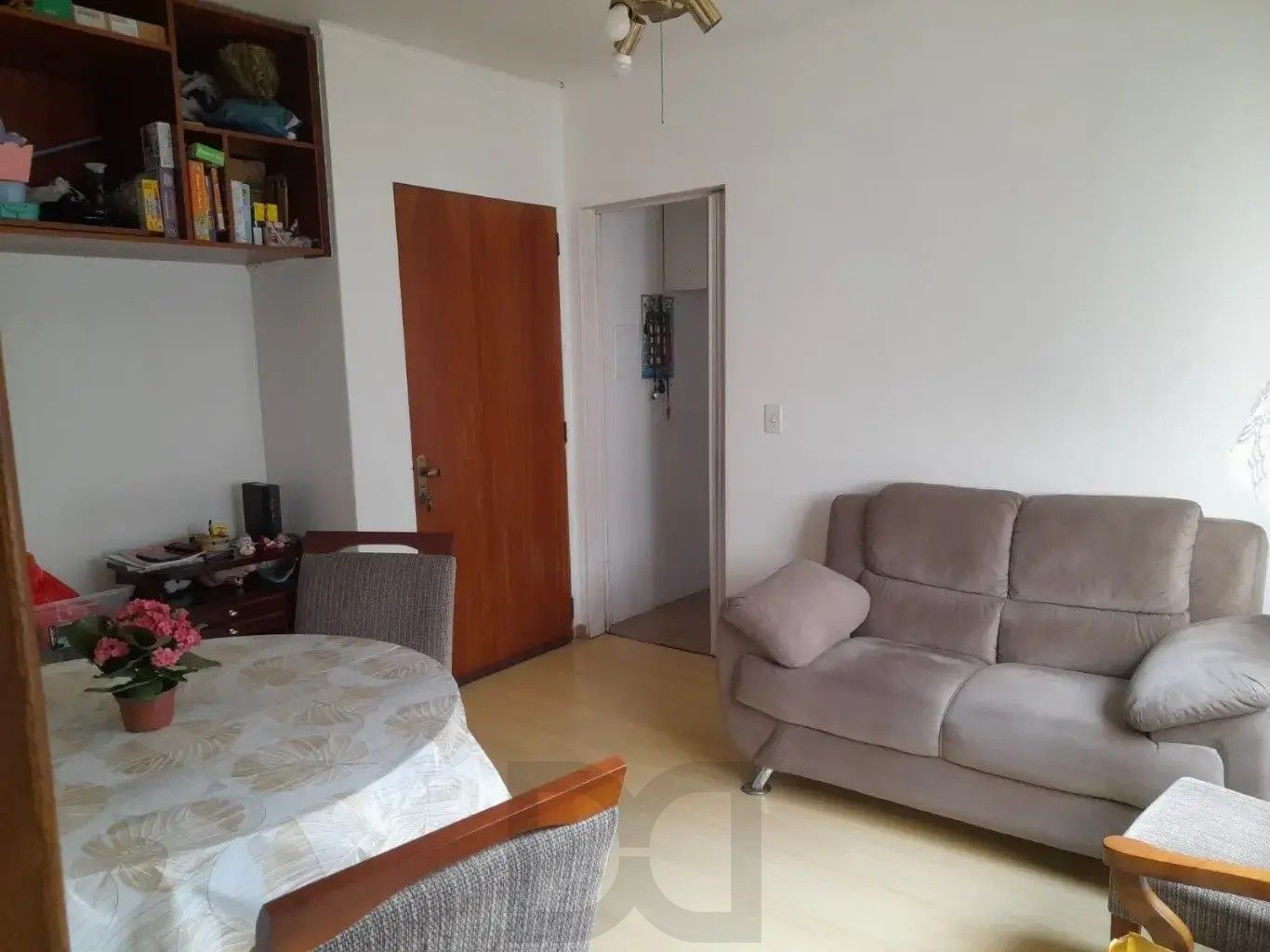 Apartamento com 02 dormitórios com estacionamento convenção — foto 1