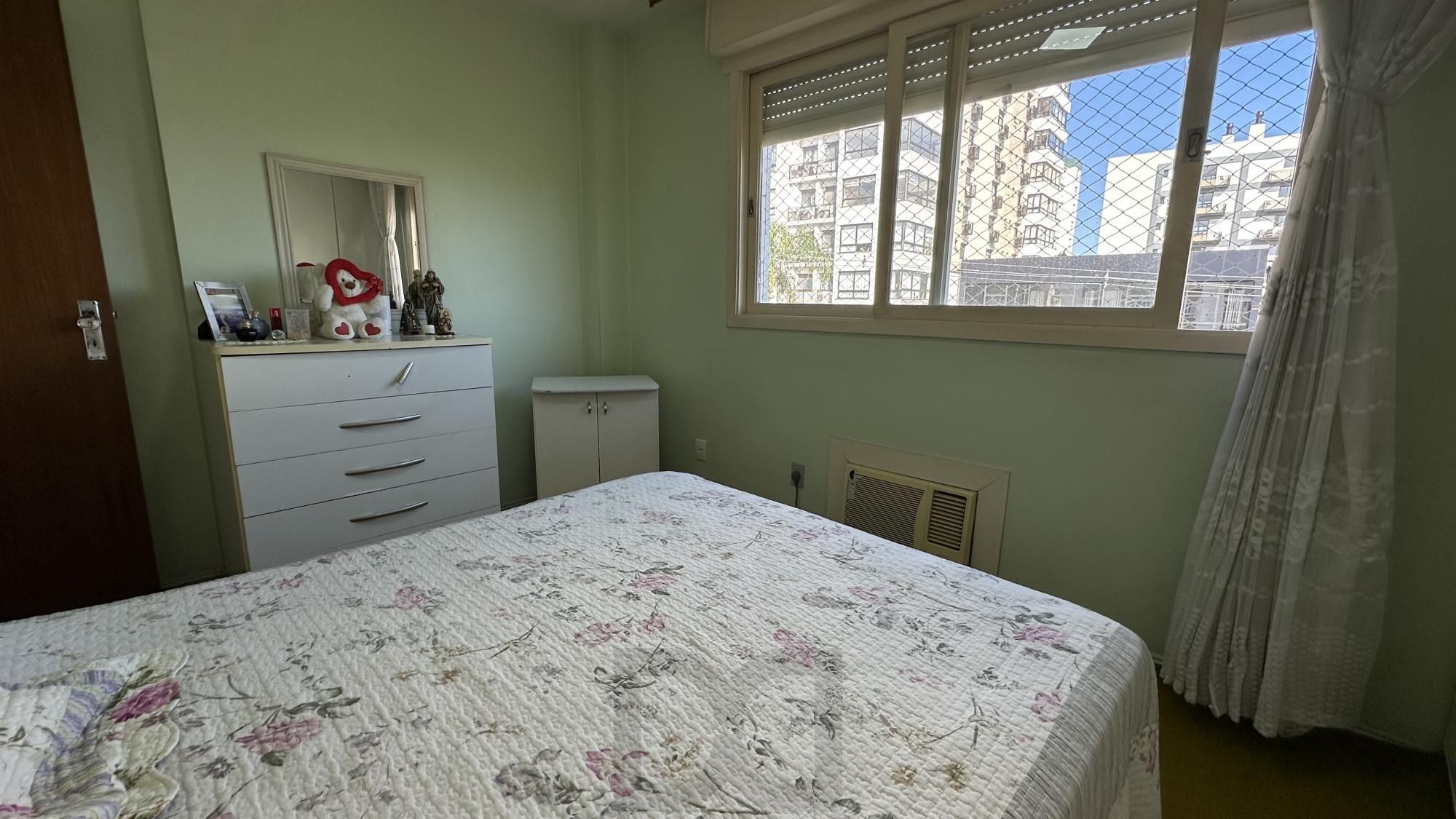 Apartamento com 2 dormitórios, dependência, elevador e vaga coberta na Mariland — foto 12