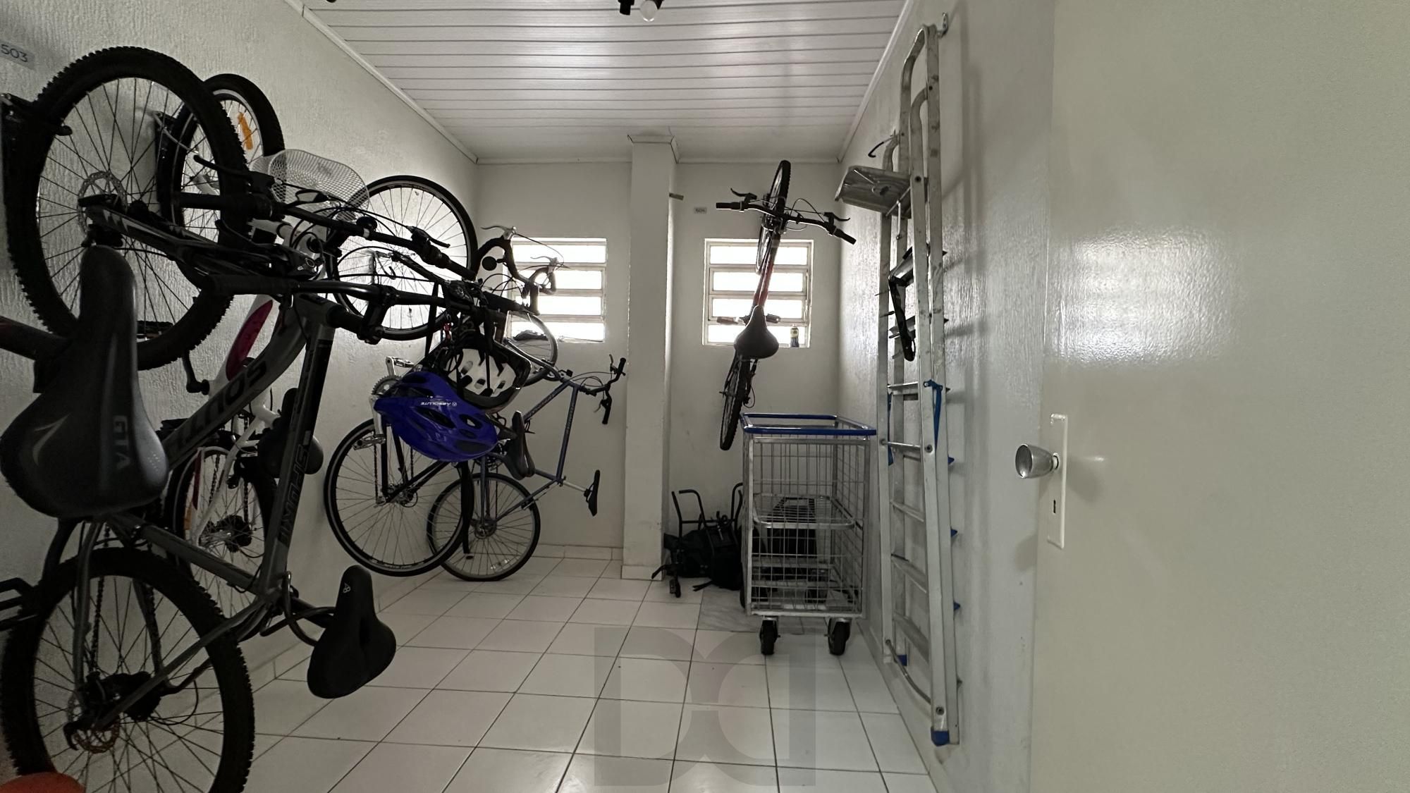 Apartamento com 2 dormitórios, dependência, elevador e vaga coberta na Mariland — foto 20