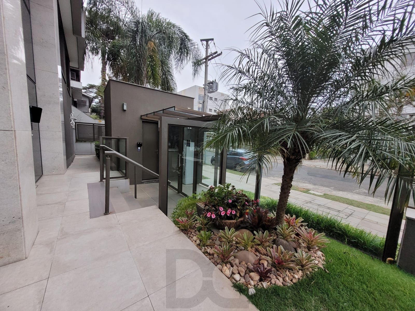 Apartamento com 2 Dormitórios e 1 Suíte, 2 Vagas, próximo ao colégio Dom Bosco — foto 29