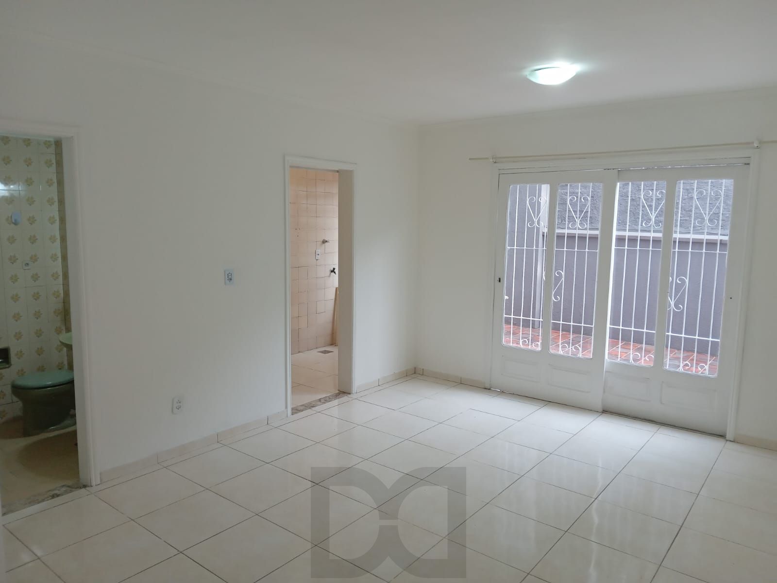 Apartamento 01 dormitório térreo sem garagem e elevador — foto 4