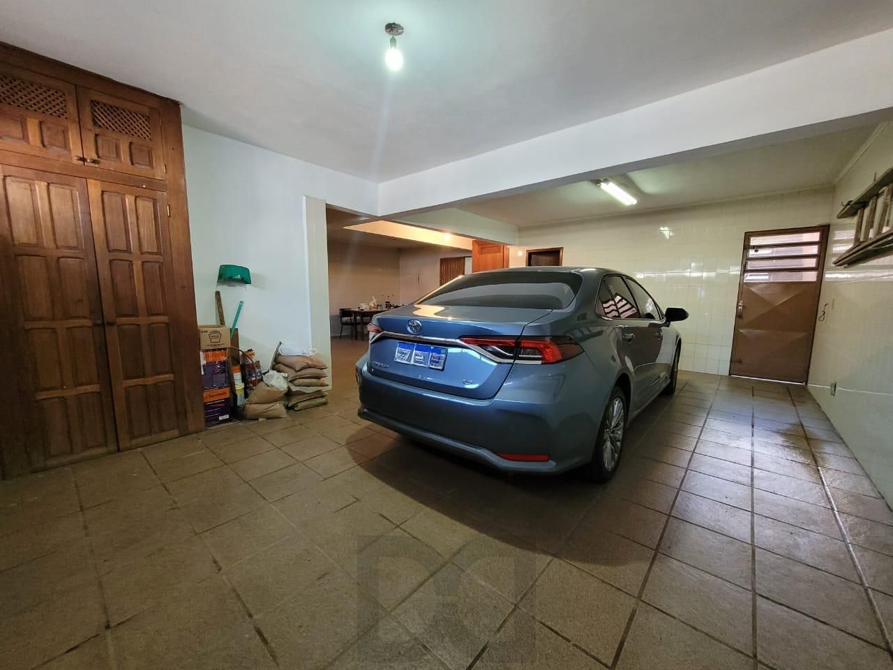 Casa térrea com 04 quartos e com 04 vagas de garagem — foto 38
