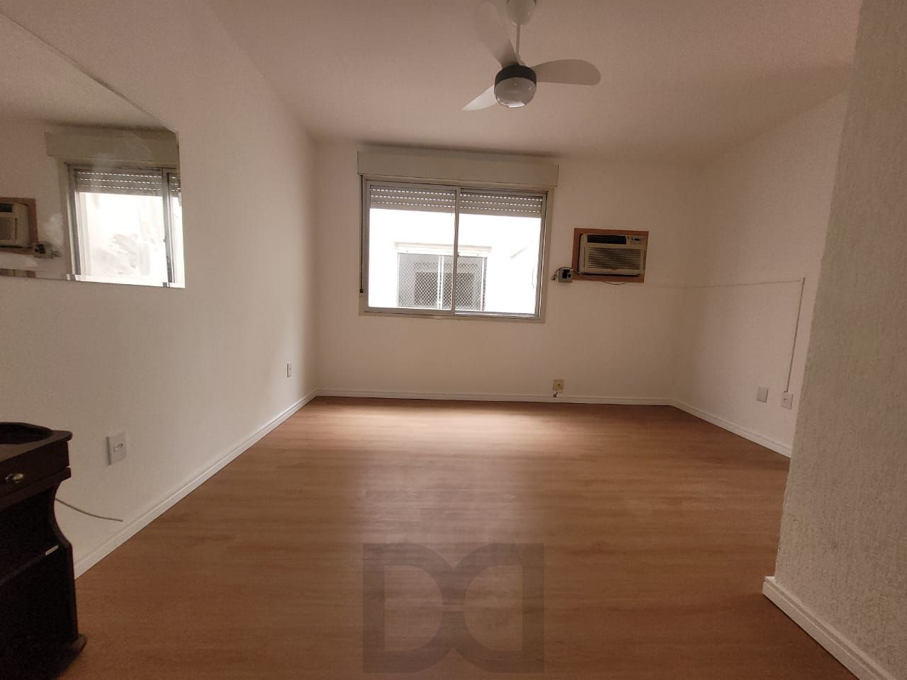 Apartamento de frente 2 dormitórios e vaga coberta próximo do Hospital Conceição — foto 11