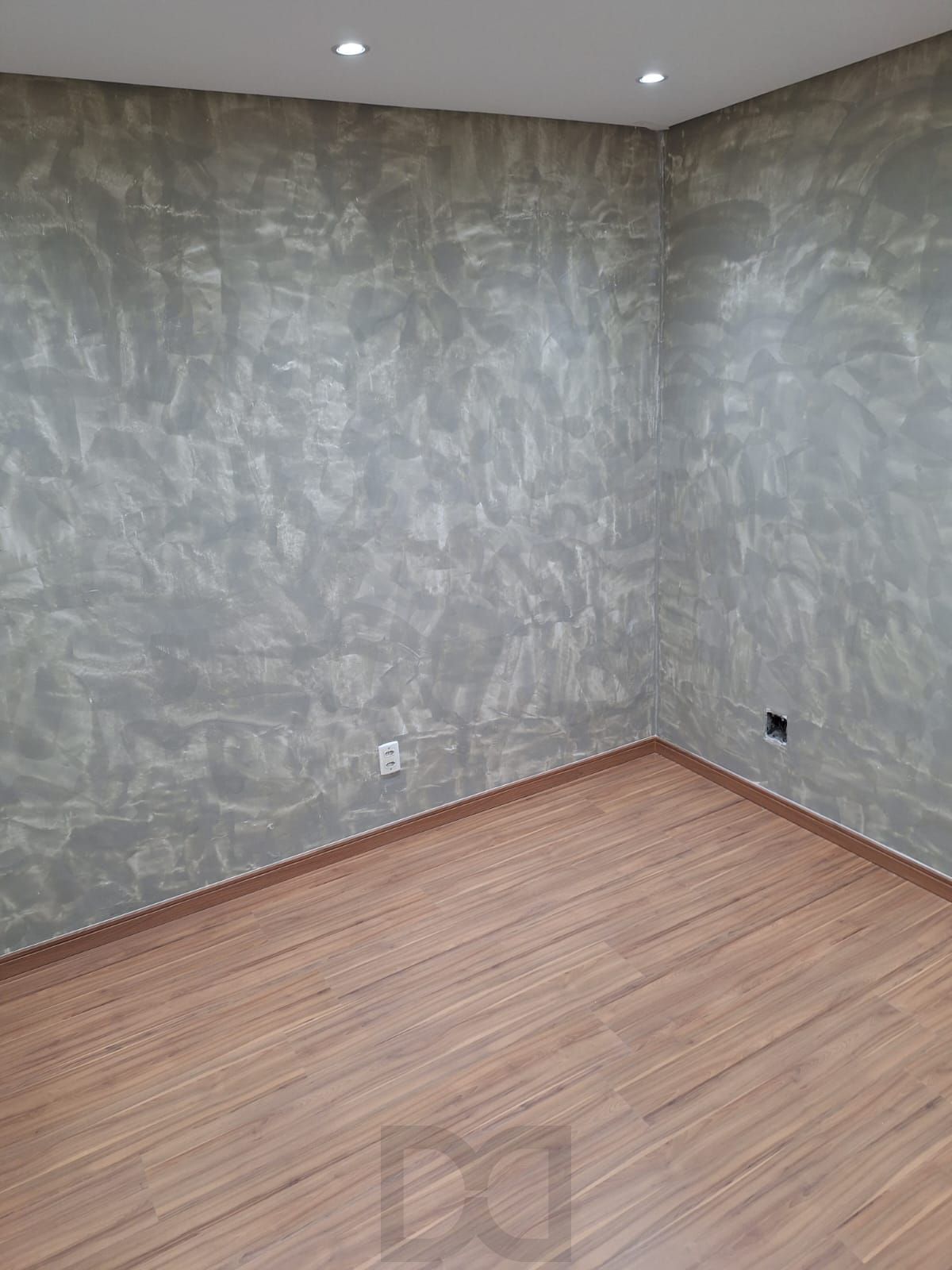 Apartamento 02 dormitórios com vaga de garagem escriturada descoberta — foto 8