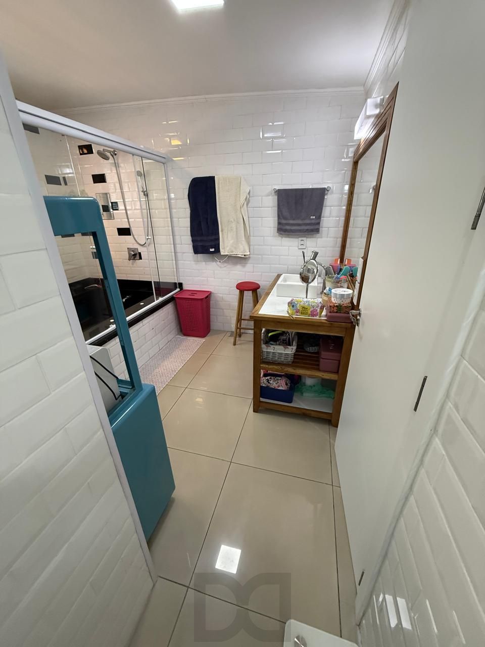 Casa com 03 dormitórios, sendo 02 suítes e garagem — foto 11