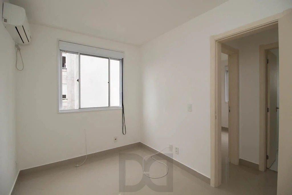 Apartamento 02 dormitórios com garagem escriturada no Bairro Ipanema — foto 27