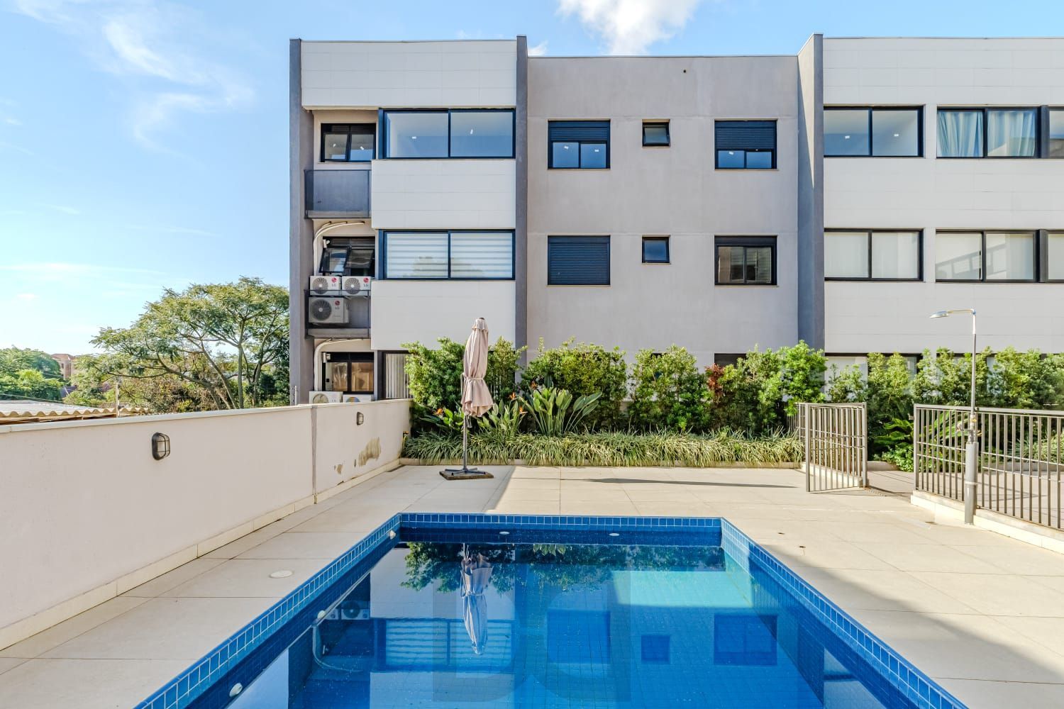 Apartamento 3 Dormitórios com 2 Suítes e 2 Vagas à Venda no Nonoai, Porto Alegre — foto 29