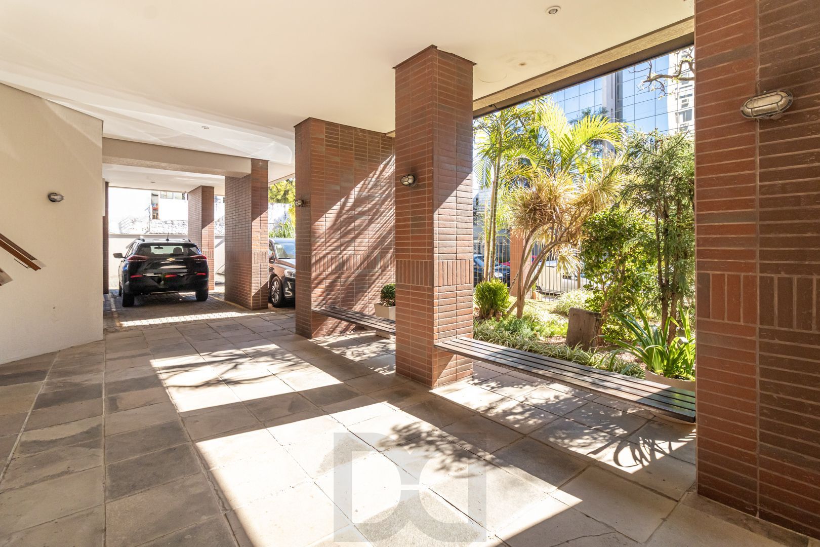 Apartamento 3 dormitórios no Menino Deus — foto 35